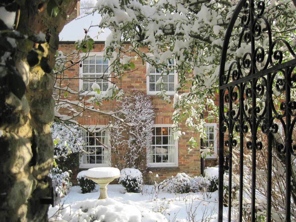 فارنهام Tilford Mill Cottage المظهر الخارجي الصورة