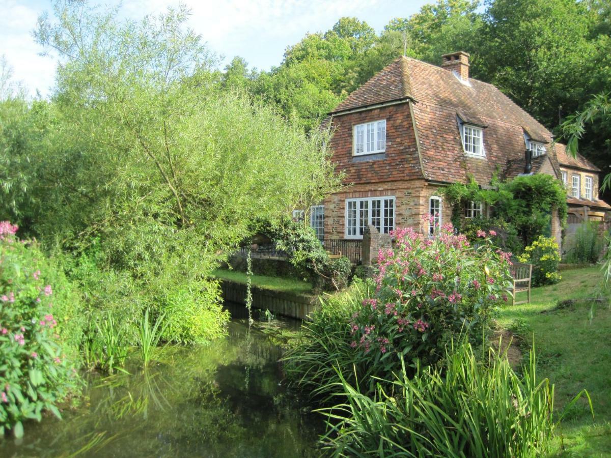 فارنهام Tilford Mill Cottage المظهر الخارجي الصورة