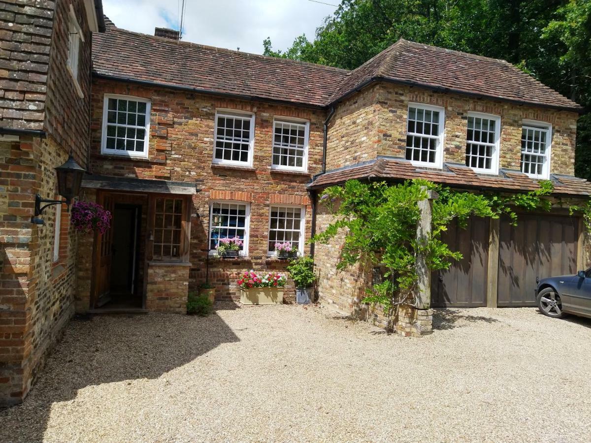 فارنهام Tilford Mill Cottage المظهر الخارجي الصورة